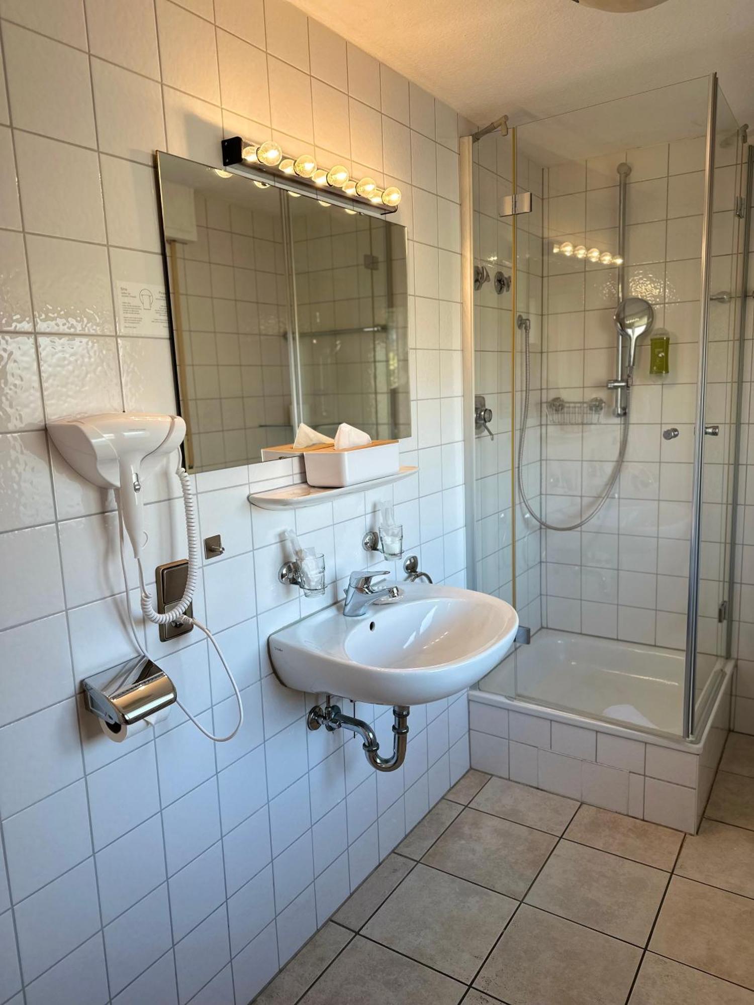 Hotel Hofmann Zur Muehle Bad Krozingen Exterior photo